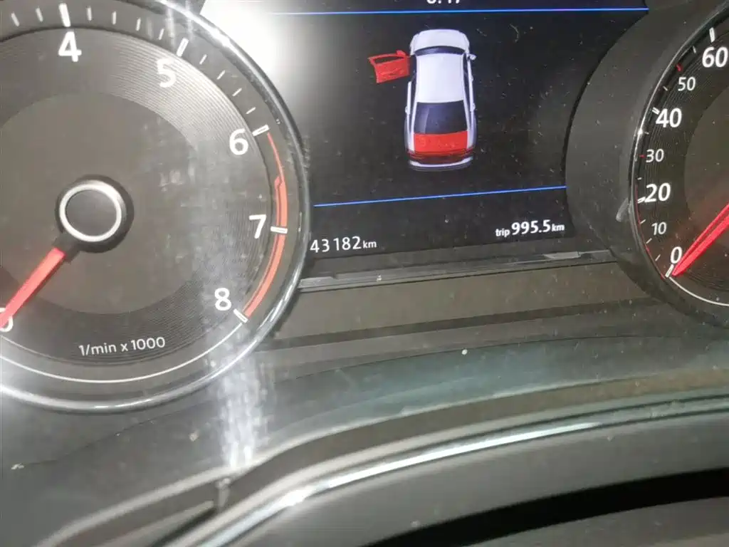 Volkswagen Phideon 2019 380TSI 2WD Business Edition China VI фото 12