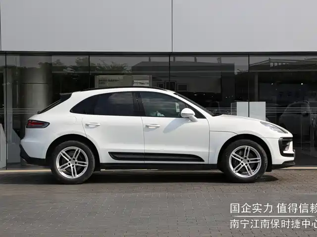 Porsche Macan 2024 Macan 2.0T — фото 5