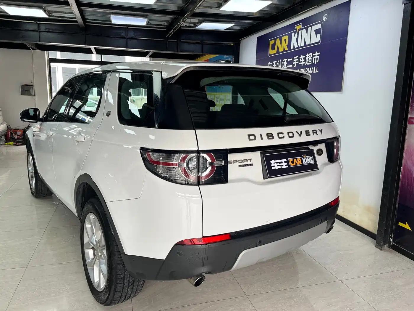 Land Rover Discovery Sport 2016 2.0T HSE фото 17