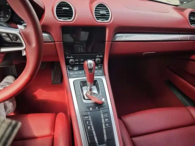 Porsche 718 2022 Cayman 2.0T фото 8