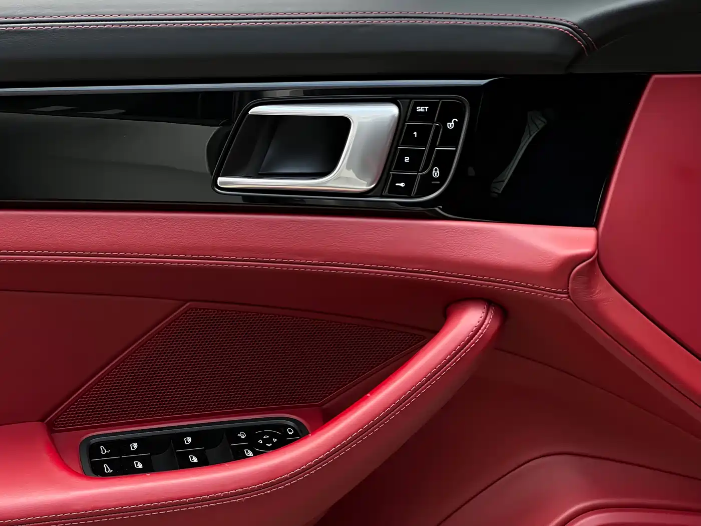 Porsche Panamera 2017 Panamera 3.0T фото 15
