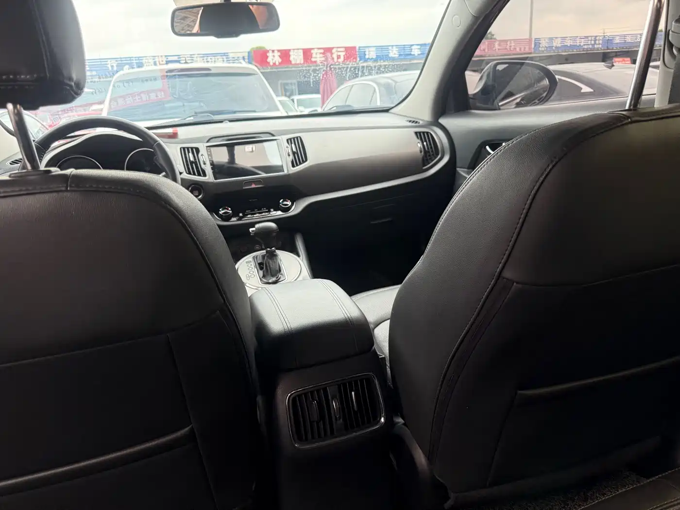 Kia Sportage 2015 2.0L Automatic 2WD Premium фото 7