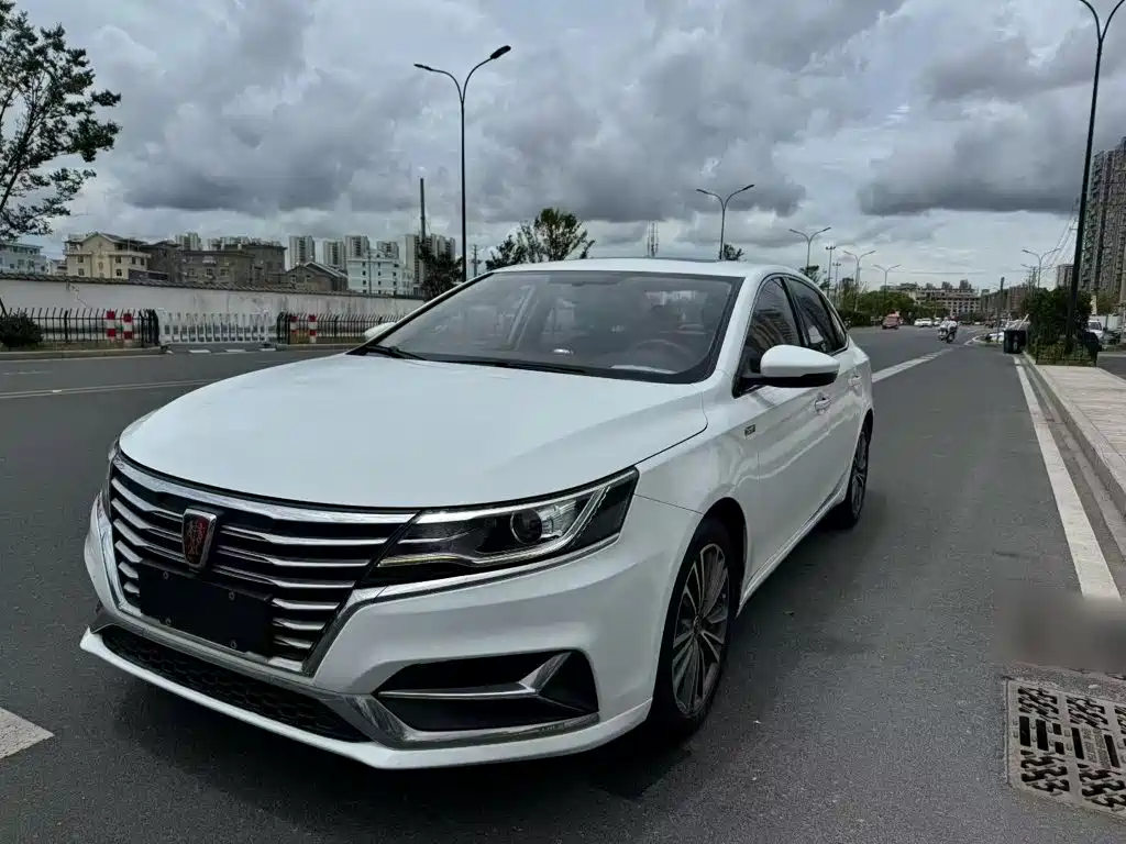 Roewe i6 2019 2020 PLUS 1.6L CVT 4G Connected Glory Flagship Edition
