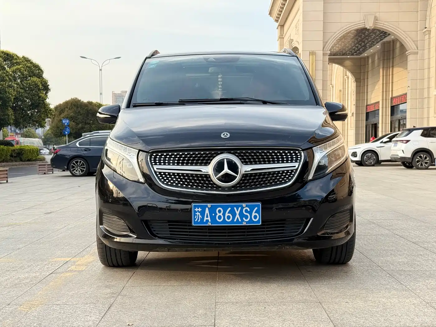 Mercedes-Benz V-Class 2018 V 260 AMG Sport Edition China VI фото 2