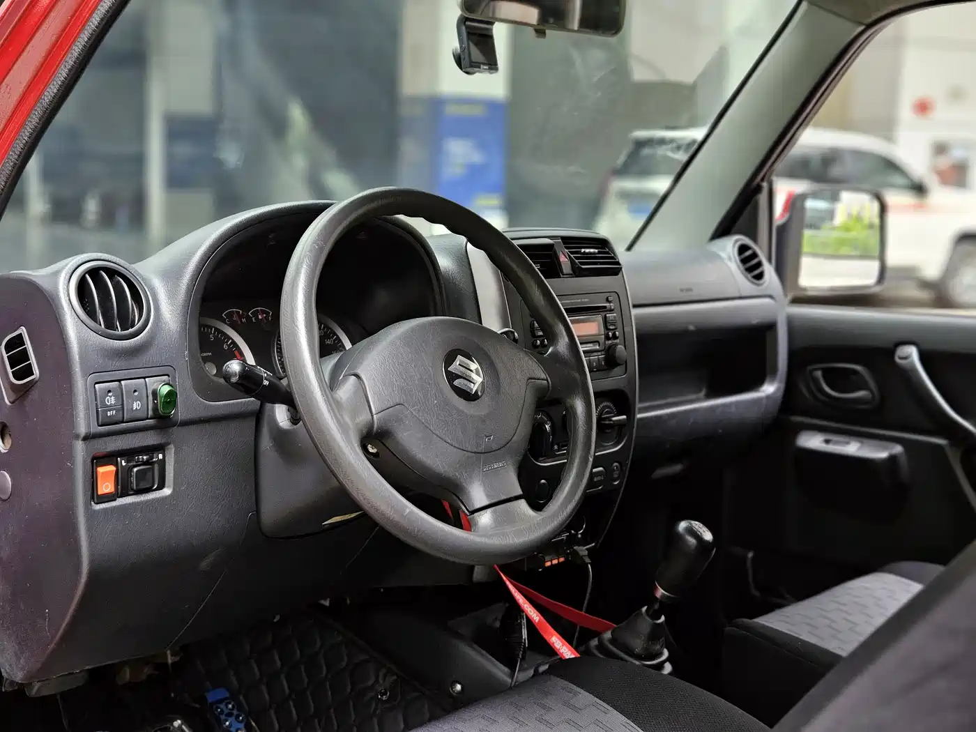 Suzuki Jimny (Import) 2009 1.3 MT Fashion фото 12