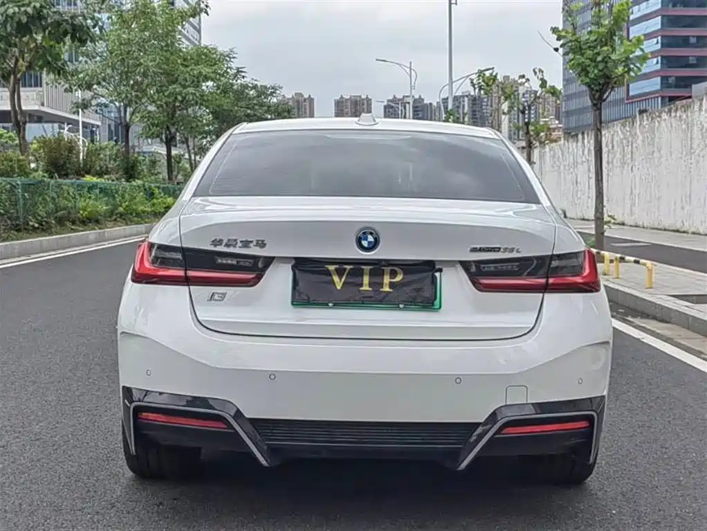 BMW i3 2024 eDrive 35 L фото 8