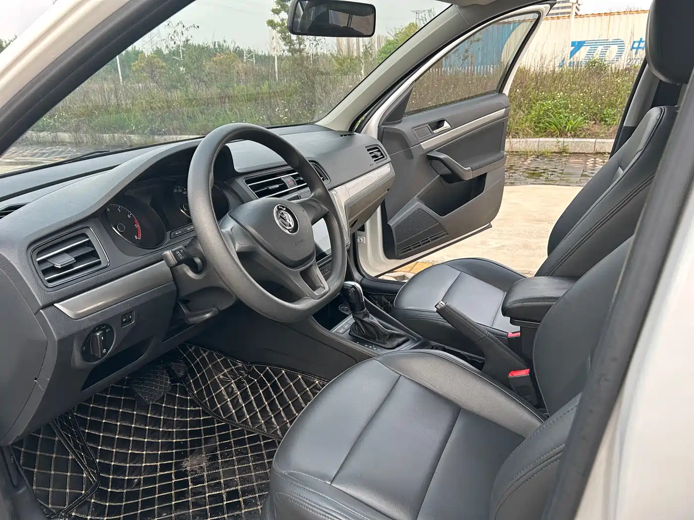 Volkswagen Lavida 2022 1.5L Auto Trend Edition фото 11