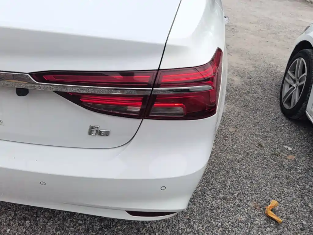 Roewe i6 2019 2020 PLUS 1.6L CVT 4G Connected Glory Flagship Edition
