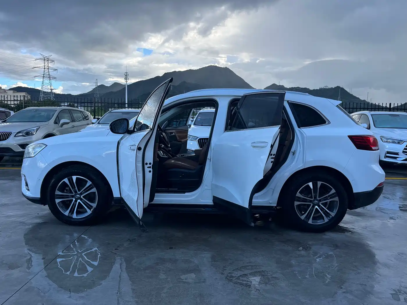 Borgward BX7 2016 2016 26T 2WD Luxury