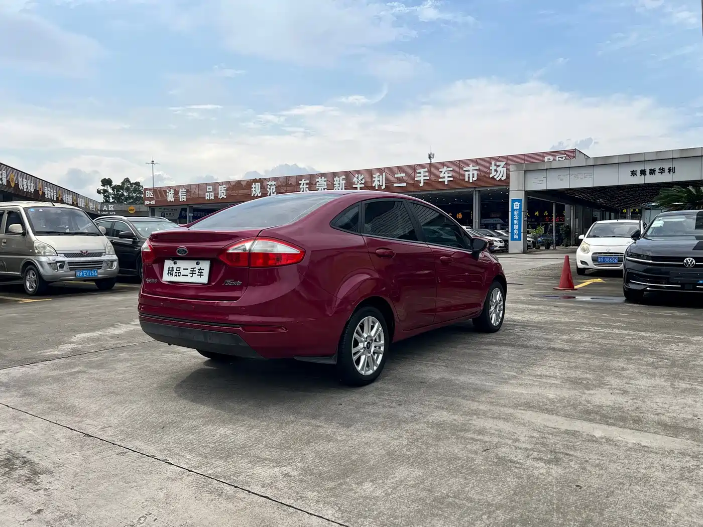 Ford Fiesta 2016 2013 Sedan 1.5L Automatic Fashion
