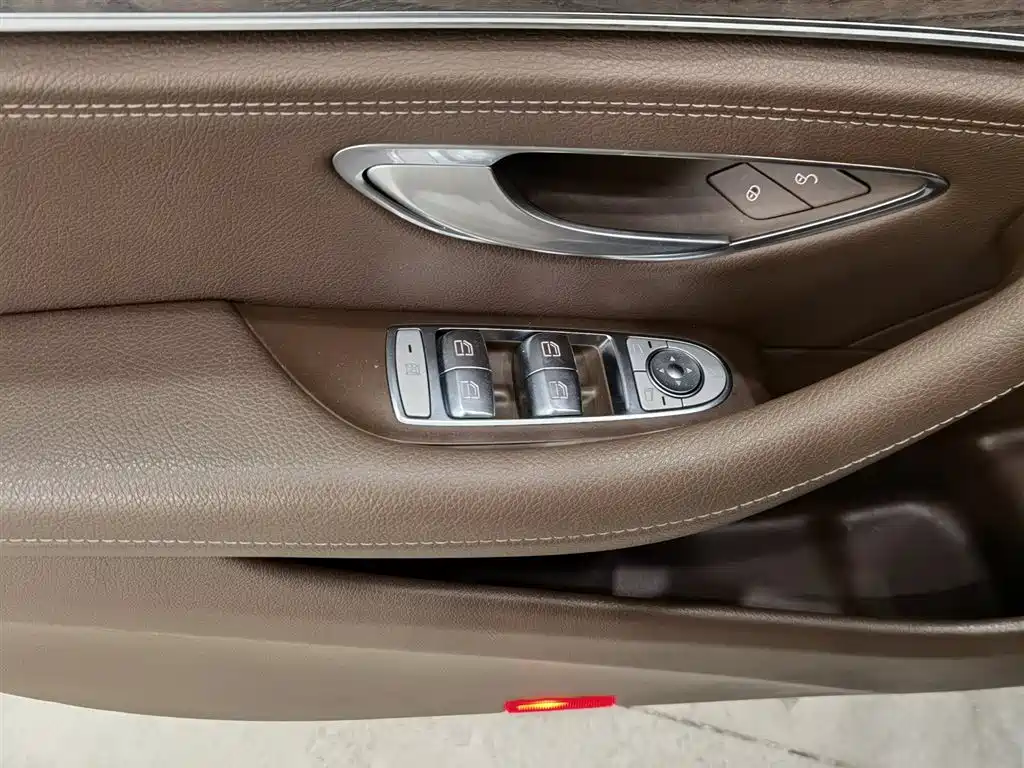 Mercedes-Benz E-Class 2020 E 260 L фото 9