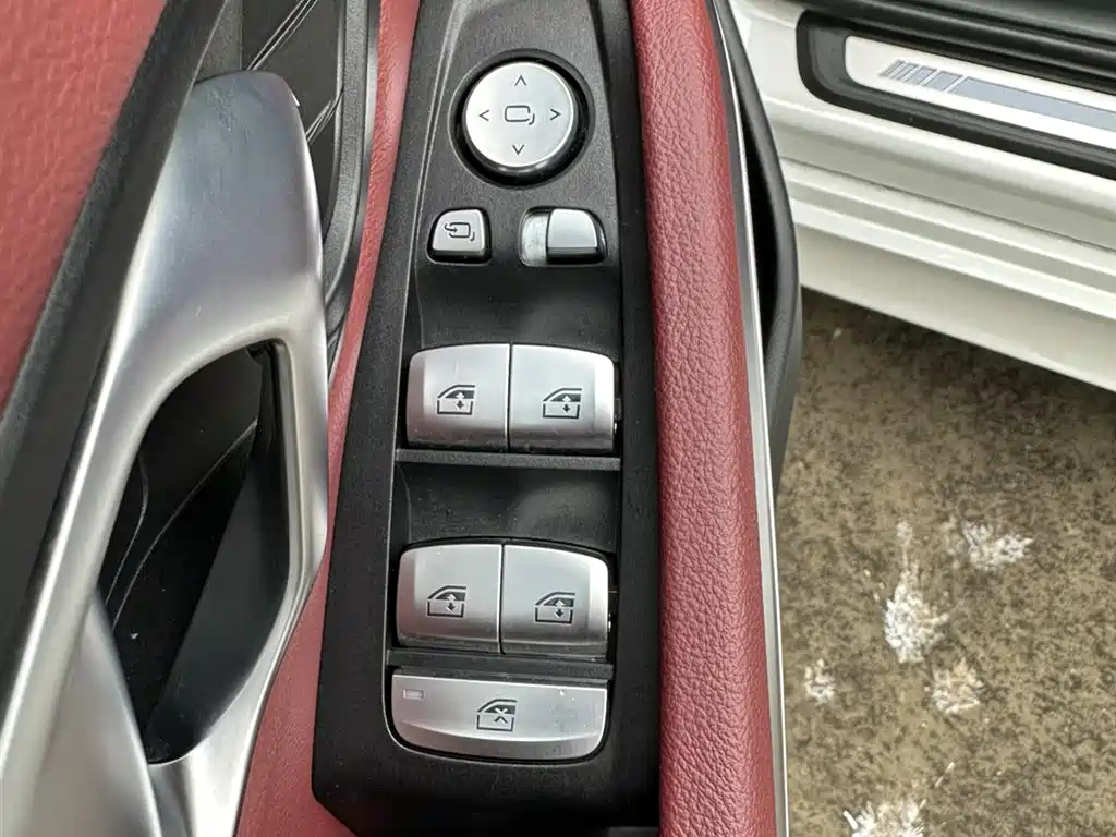 BMW 3 Series 2022 Facelift 325Li M Sport Package фото 16