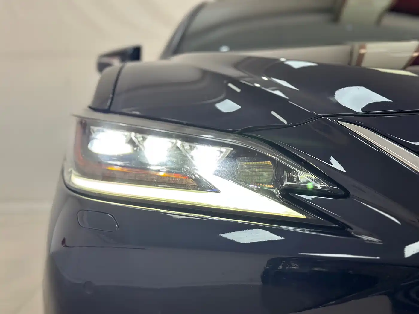 Lexus ES 2020 300h Ultimate Edition фото 4