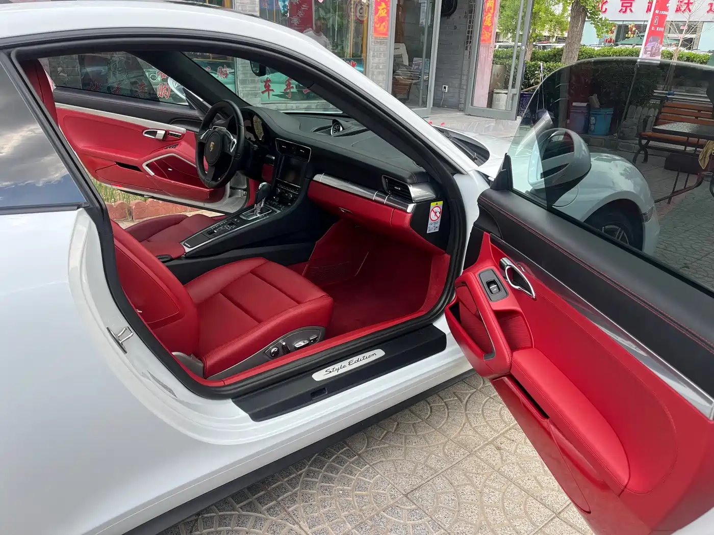 Porsche 911 2015 Carrera 4 3.4L Style Edition фото 18