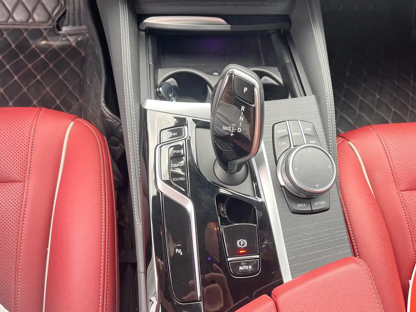 BMW 5 Series 2023 530Li Leading M Sport Package фото 6
