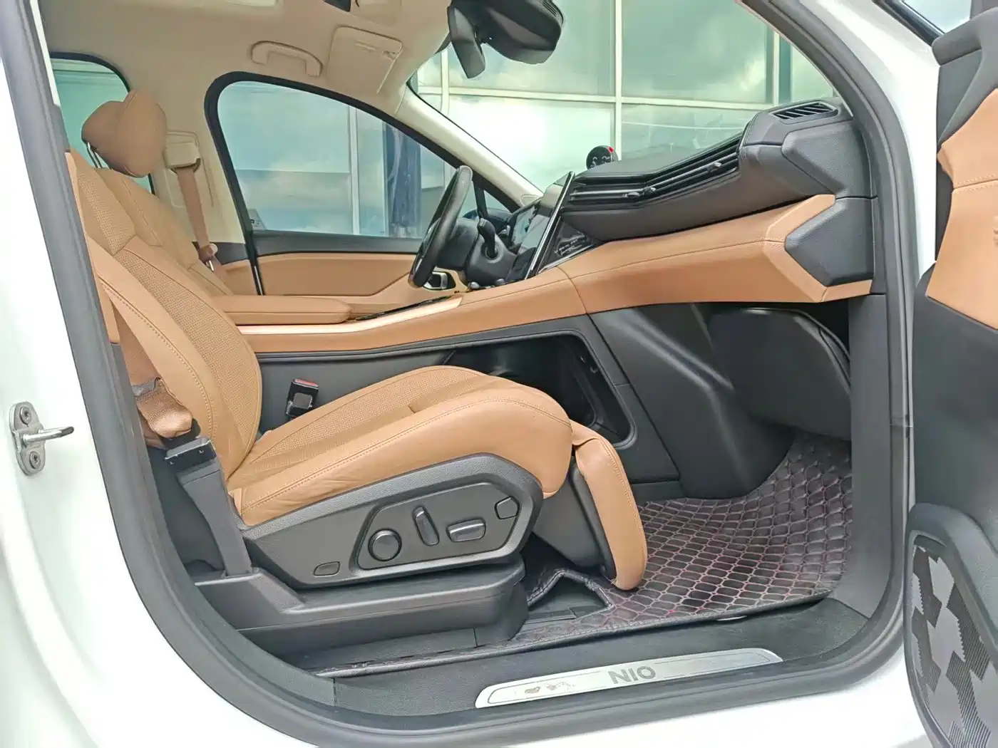 NIO ES8 2018 2018 Founder Edition