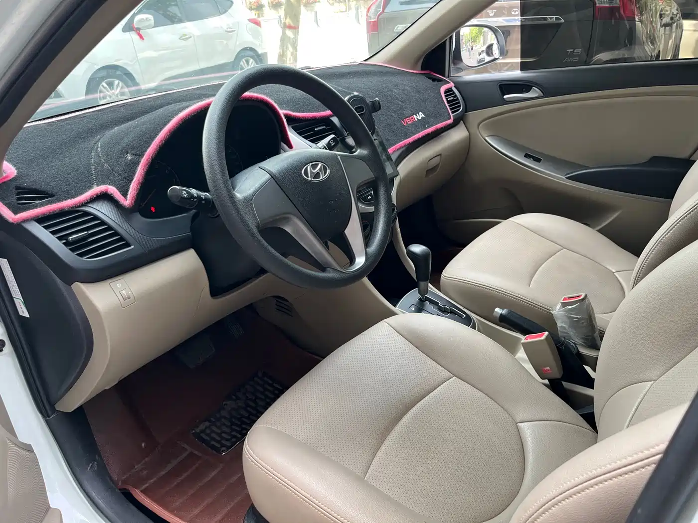 Hyundai Verna 2014 1.4L Automatic Smart GLS фото 5