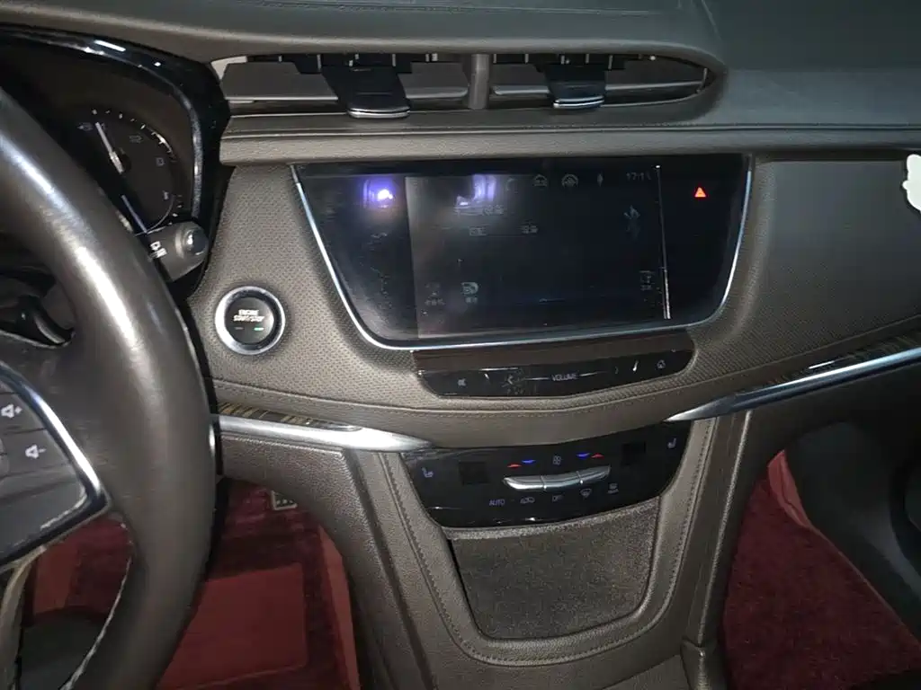 Cadillac XT5 2018 28E AWD Technology Model фото 9