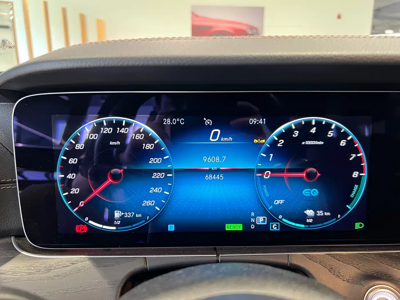 Mercedes-Benz E-Class New Energy 2023 E 350 e L Plug-in Hybrid Sport Sedan фото 14