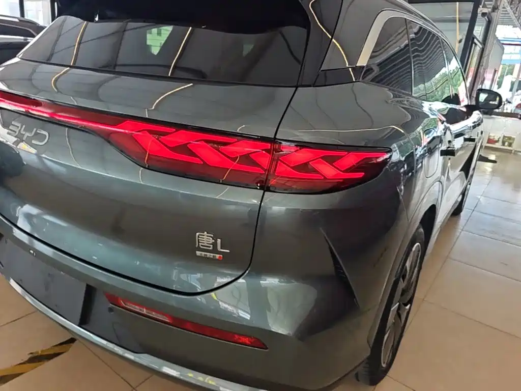 BYD Tang L 2025 2025 DM 175KM Drone Player Edition