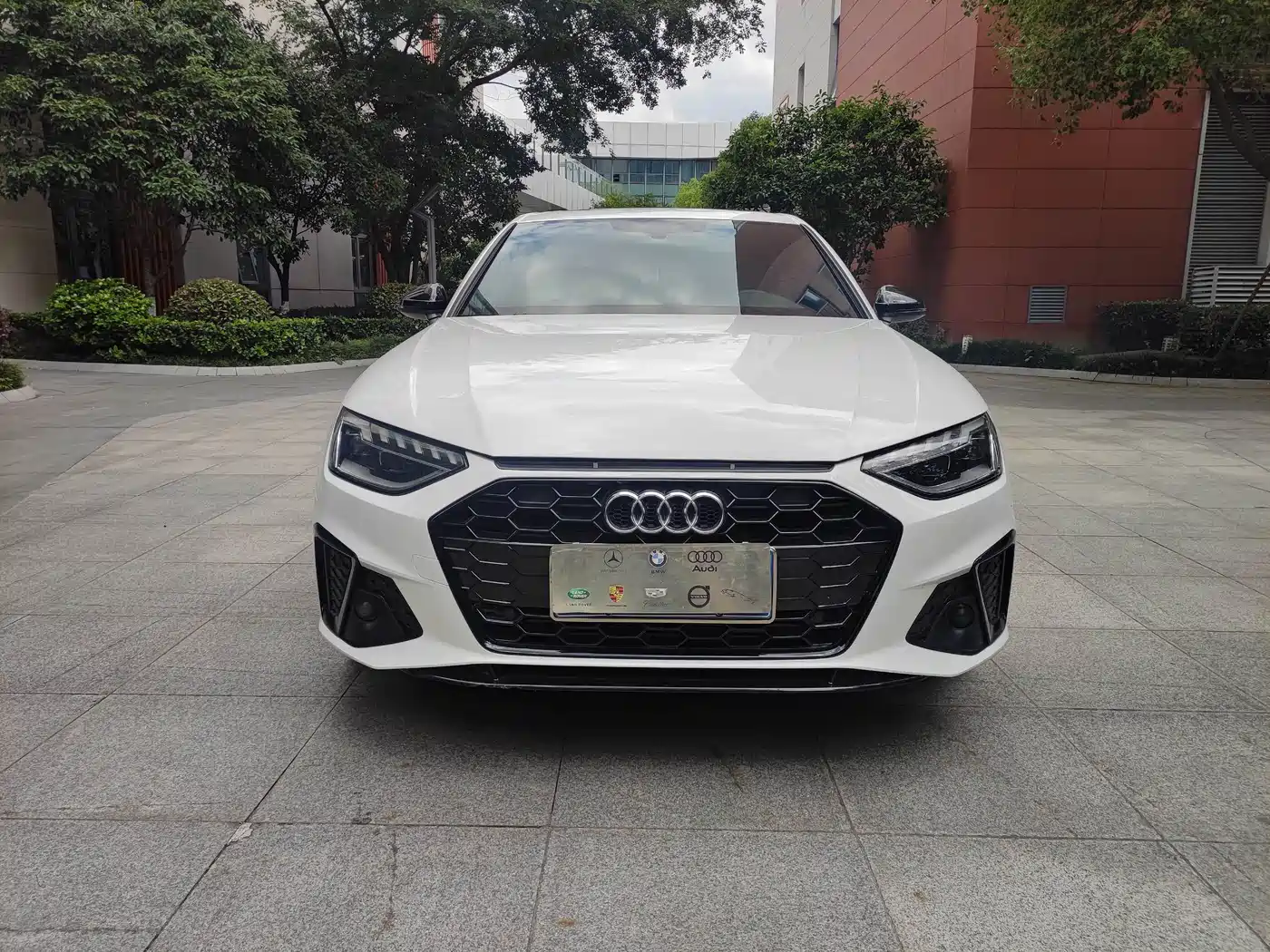 Audi A4L 2024 40 TFSI Luxury Dynamic (Starry Night Edition) фото 2