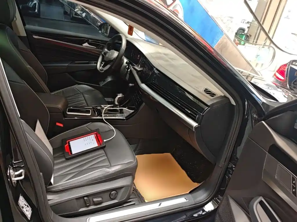 Фото 25 - Volkswagen Passat
