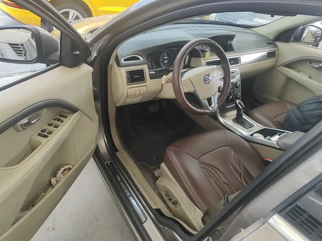 Volvo S80L 2015 2014 2.0T T5 Momentum