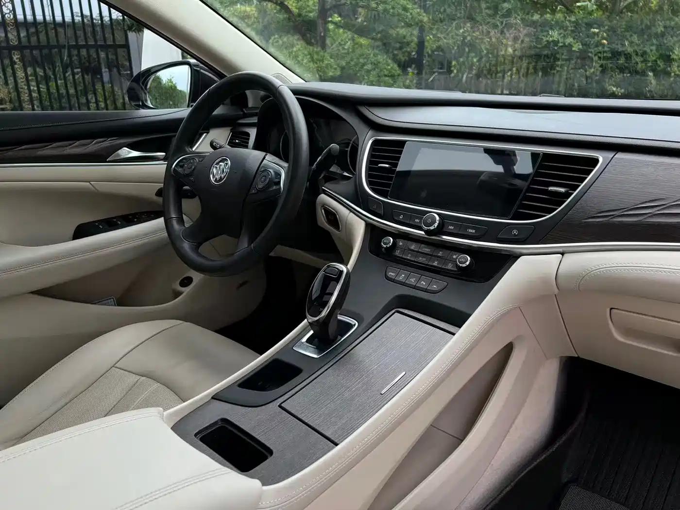 Buick LaCrosse 2022 Avenir First Edition фото 14