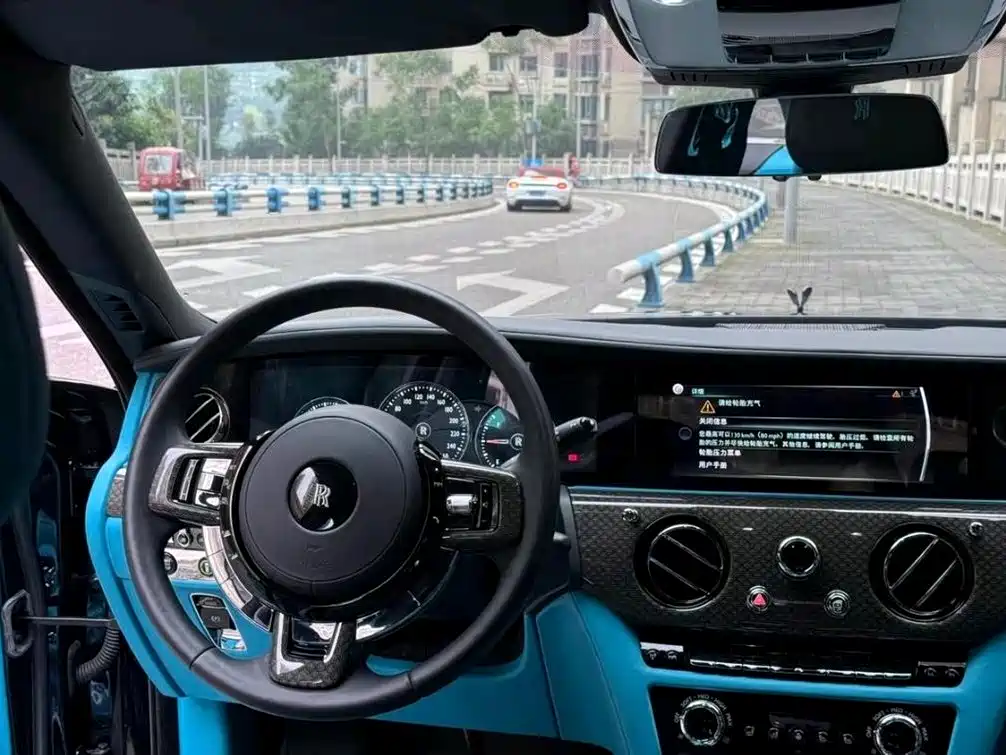 Rolls-Royce Ghost 2022 6.7T Black Badge фото 4