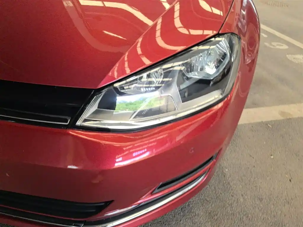 Volkswagen Golf 2017 230TSI Auto Comfort Millionth Anniversary Edition фото 24