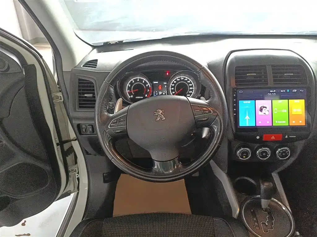 Peugeot 4008 (Import) 2013 2.0L 4WD Fashion фото 7