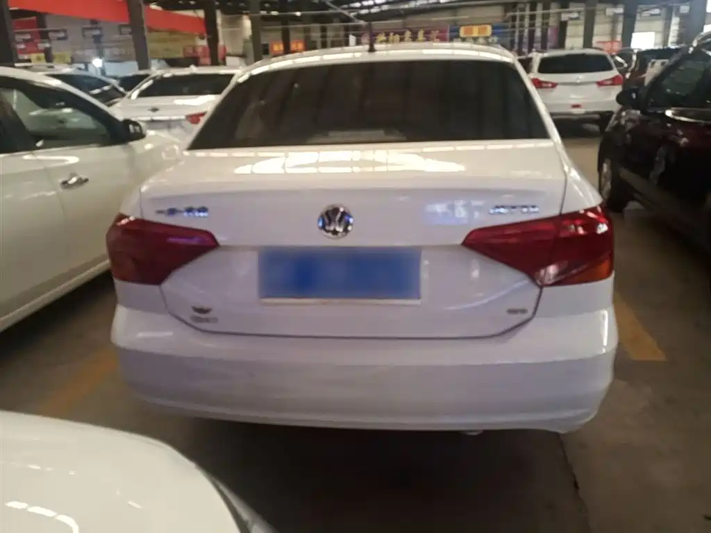 Volkswagen Jetta 2017 1.5L Automatic Fashion фото 6