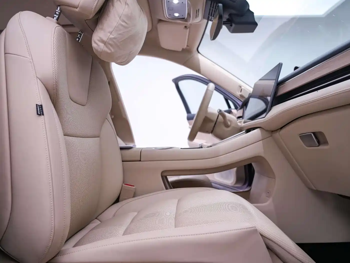 AITO Wenjie AITO M5 2025 Extended Range Ultra AWD фото 24