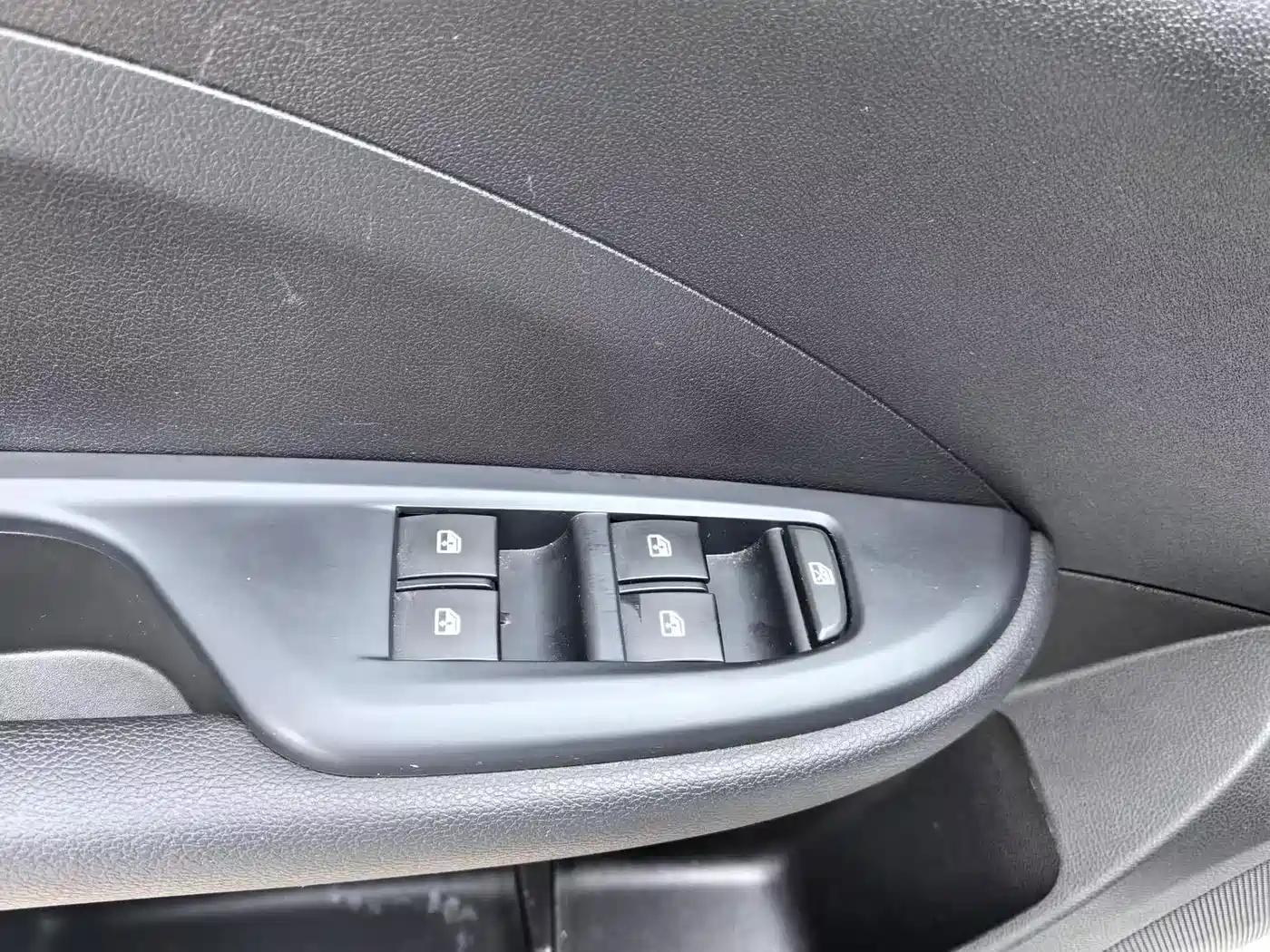 Фото 14 - Buick Excelle