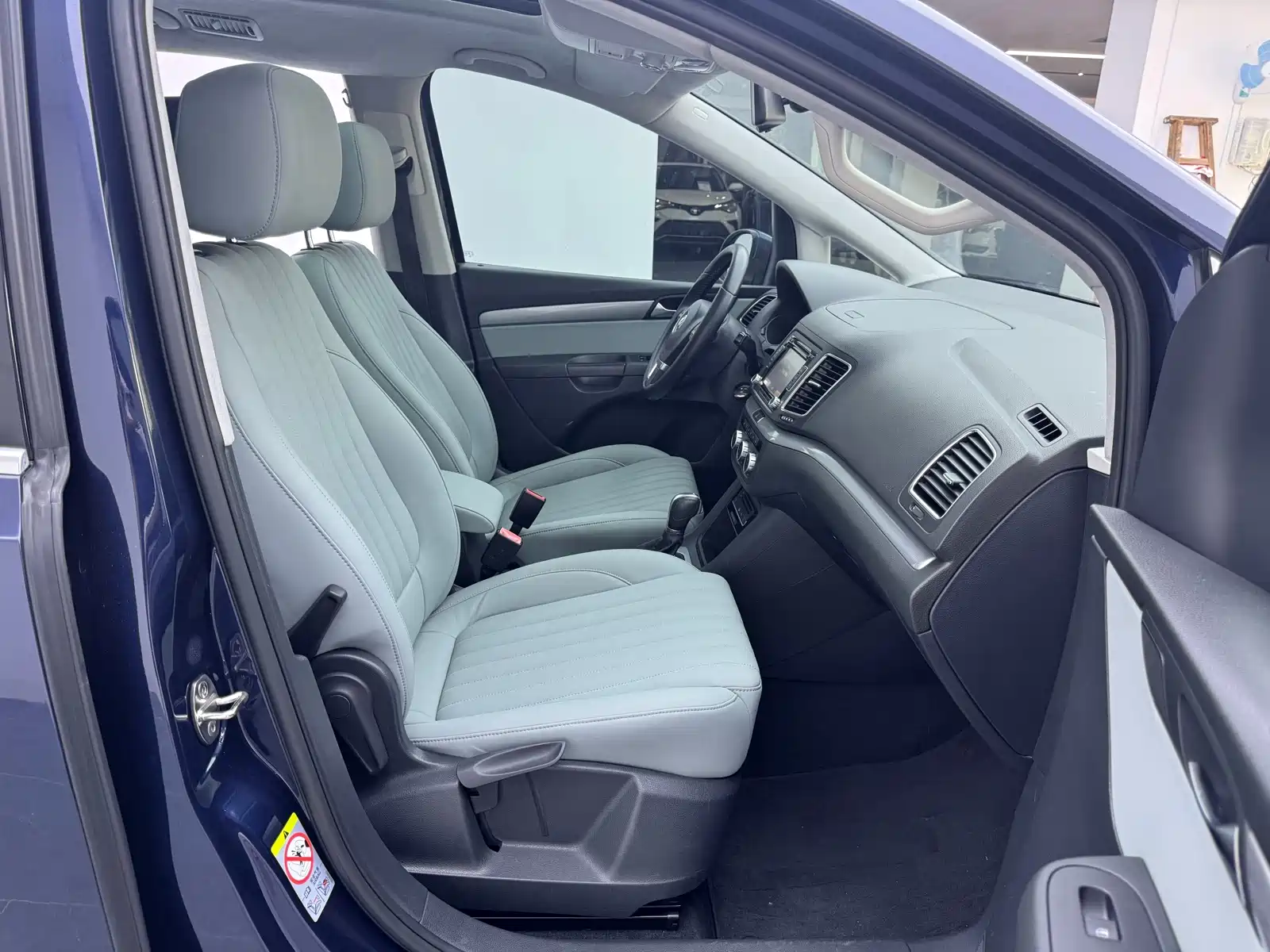 Фото 14 - Volkswagen Sharan