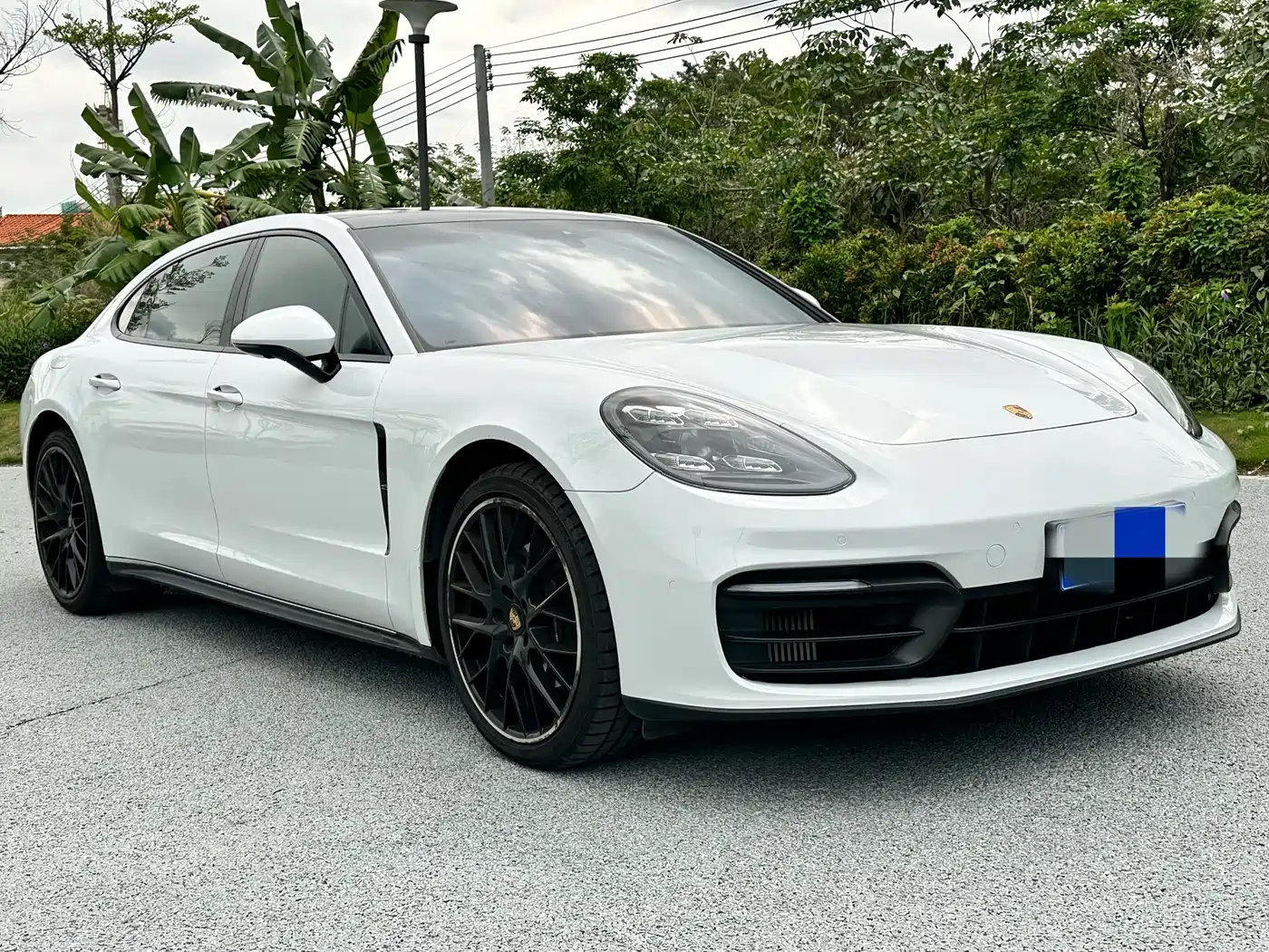 PORSCHE PANAMERA