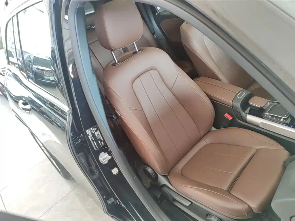 Mercedes-Benz GLB 2022 Model GLB 200 Dynamic Edition фото 25