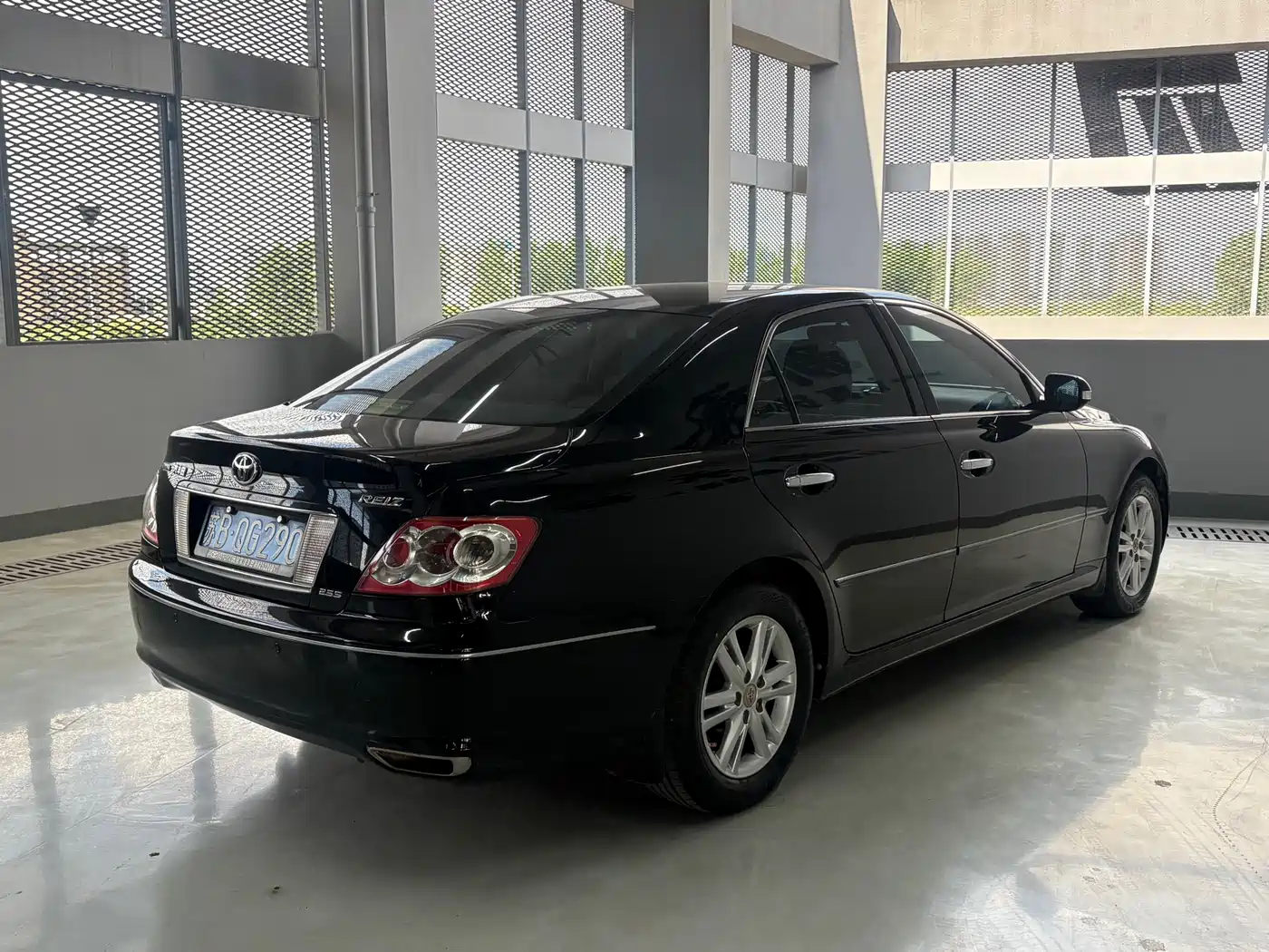 Toyota Reiz 2008 2.5S Special Commemorative Edition фото 9