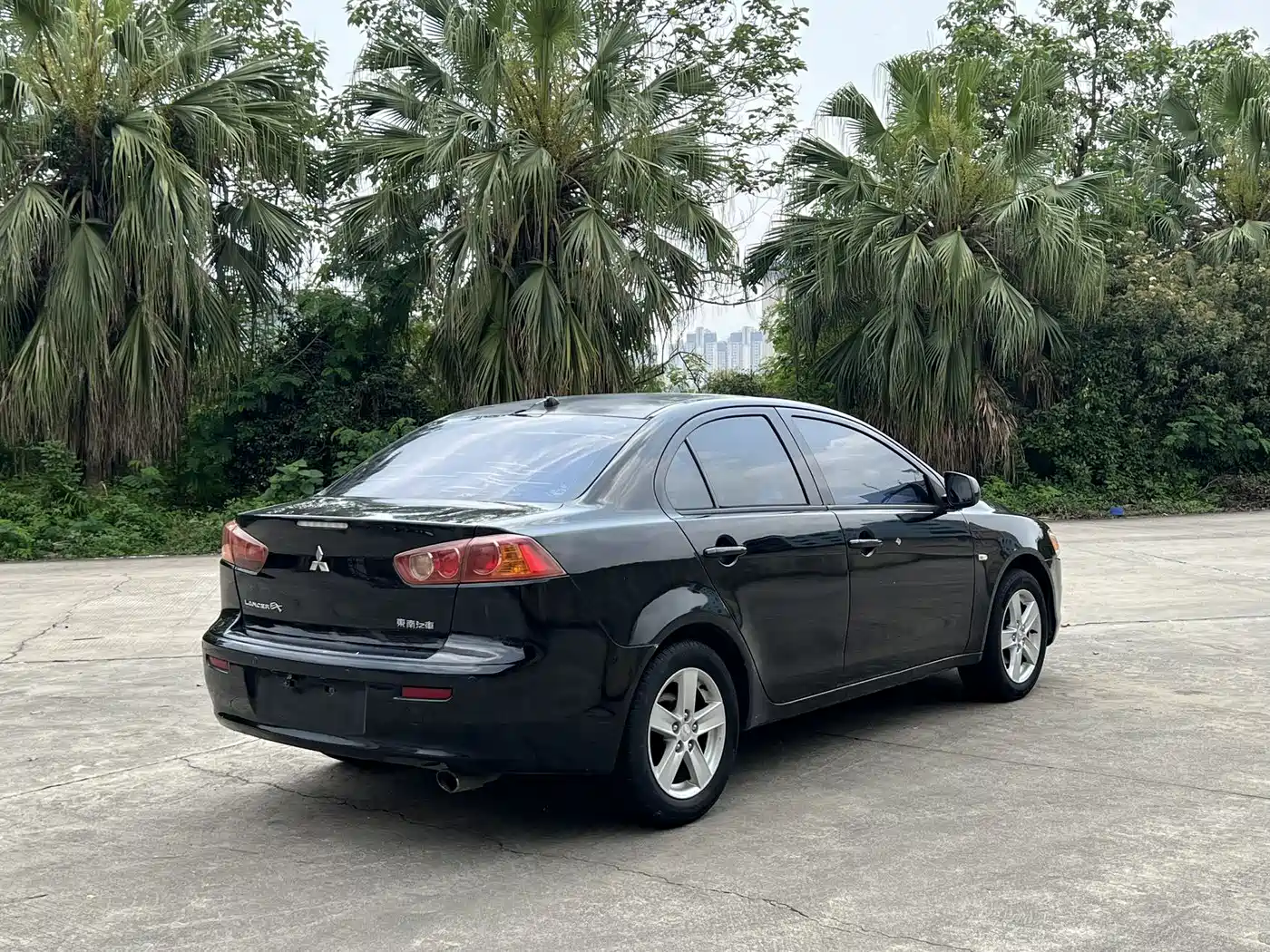 Mitsubishi Lancer EX 2010 Fashion Edition 1.8L Manual Wisdom фото 9