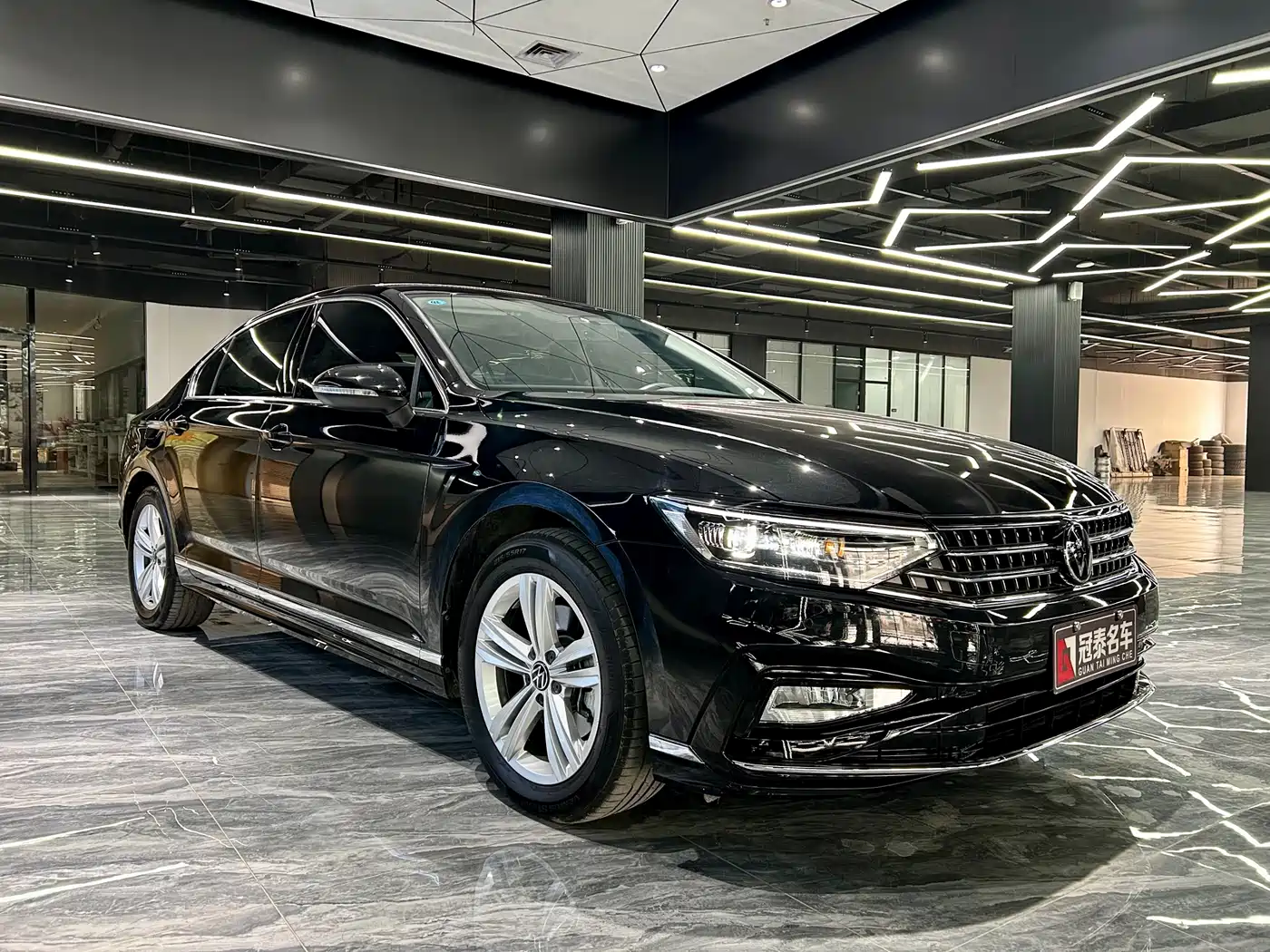 Volkswagen Magotan 2025 Popular Edition 280TSI DSG Comfort фото 3