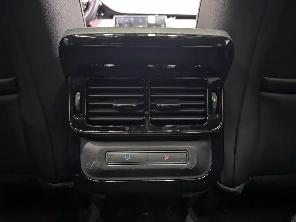 Фото 27 - Land Rover Range Rover Evoque