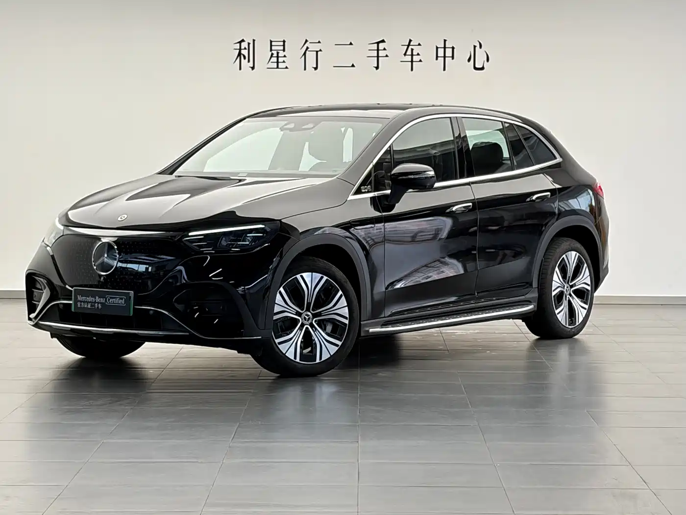 Mercedes-Benz EQE SUV