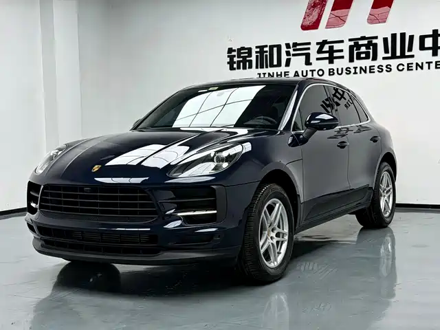 Porsche Macan 2021
