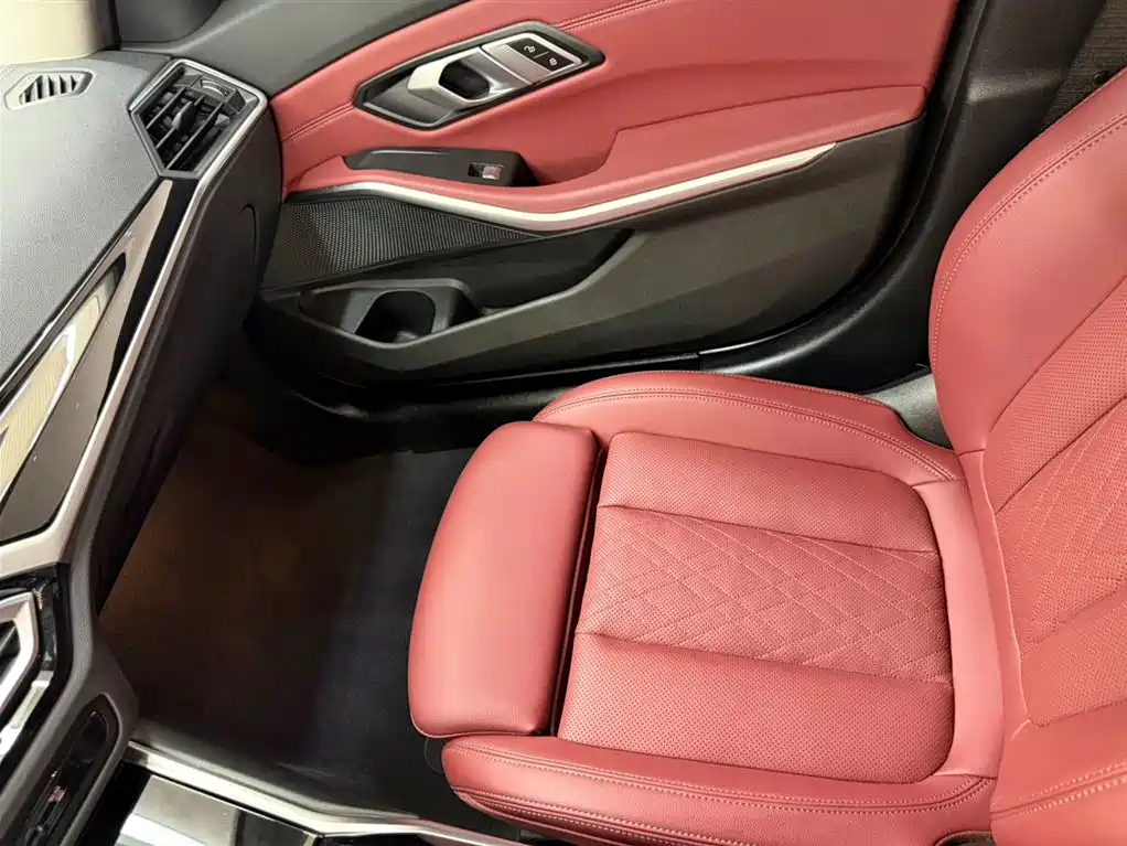 BMW 3 Series 2023 320Li M Sport Package фото 14