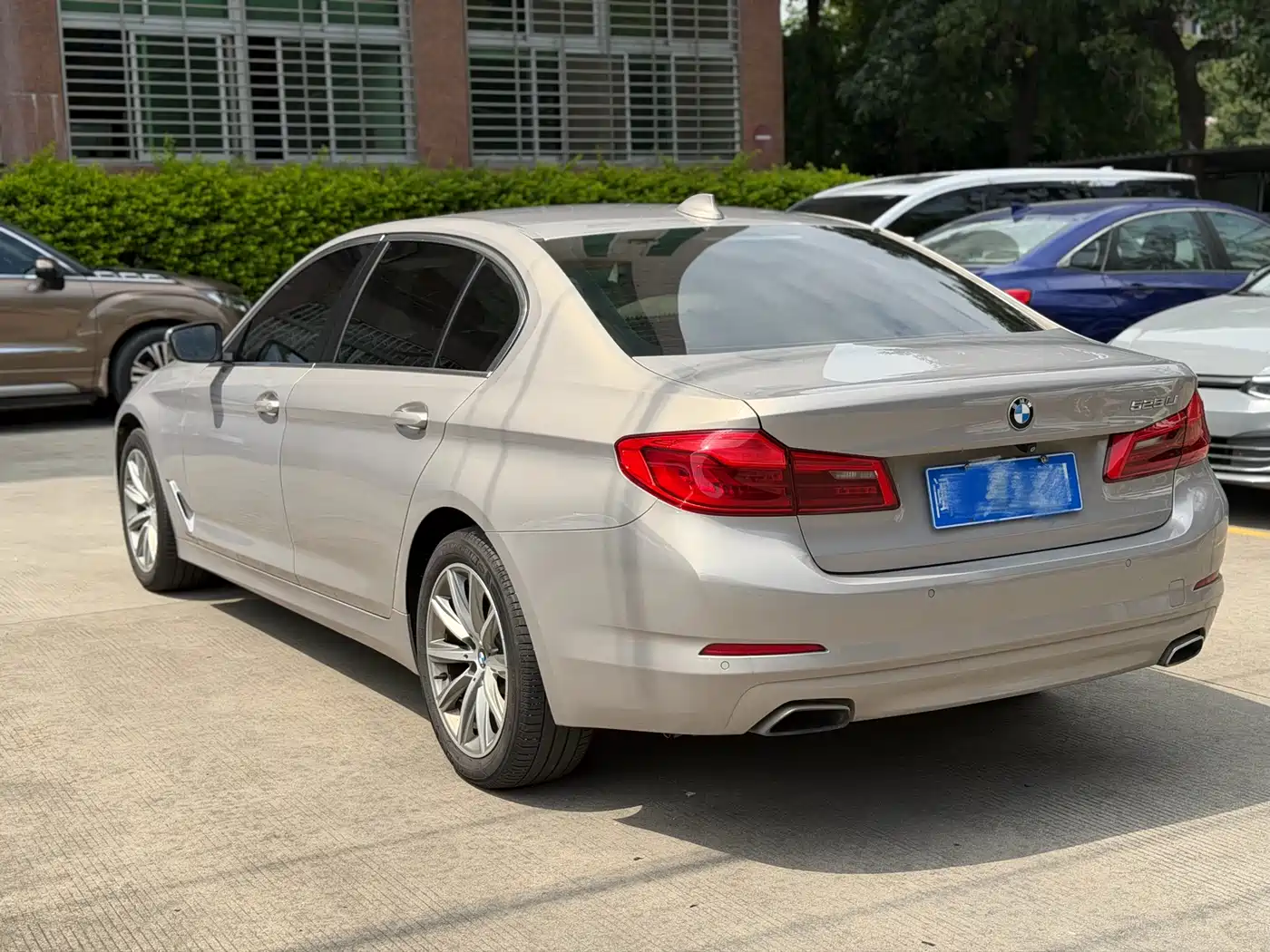 BMW 5 Series 2018 528Li Launch Special Edition фото 7