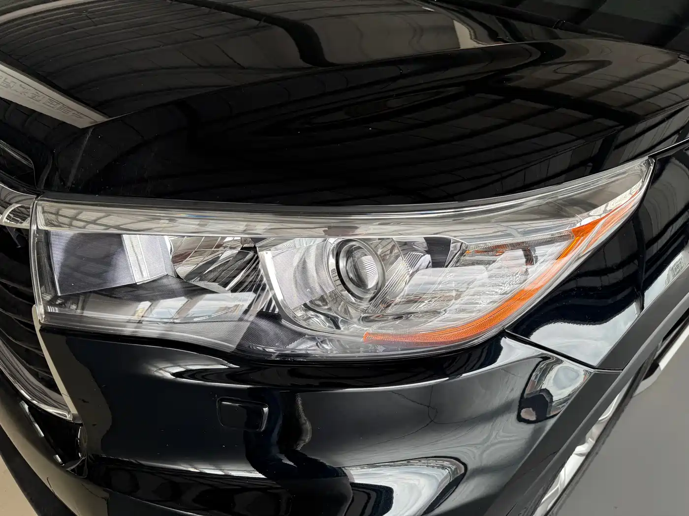 Toyota Highlander 2015 2.0T AWD Ultimate Edition 7-seater фото 14
