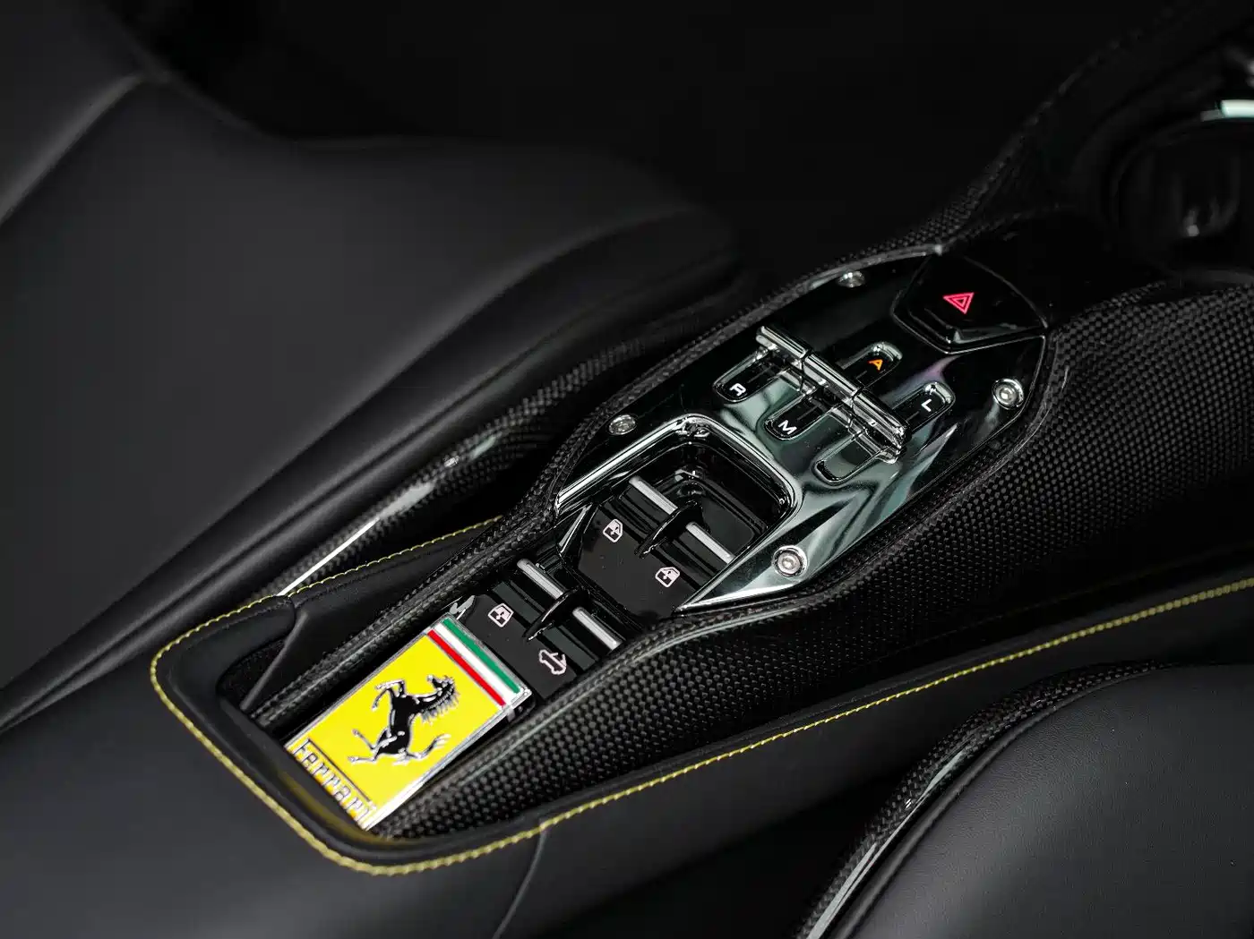 Ferrari SF90 2025 2021 3.9T V8 Spider