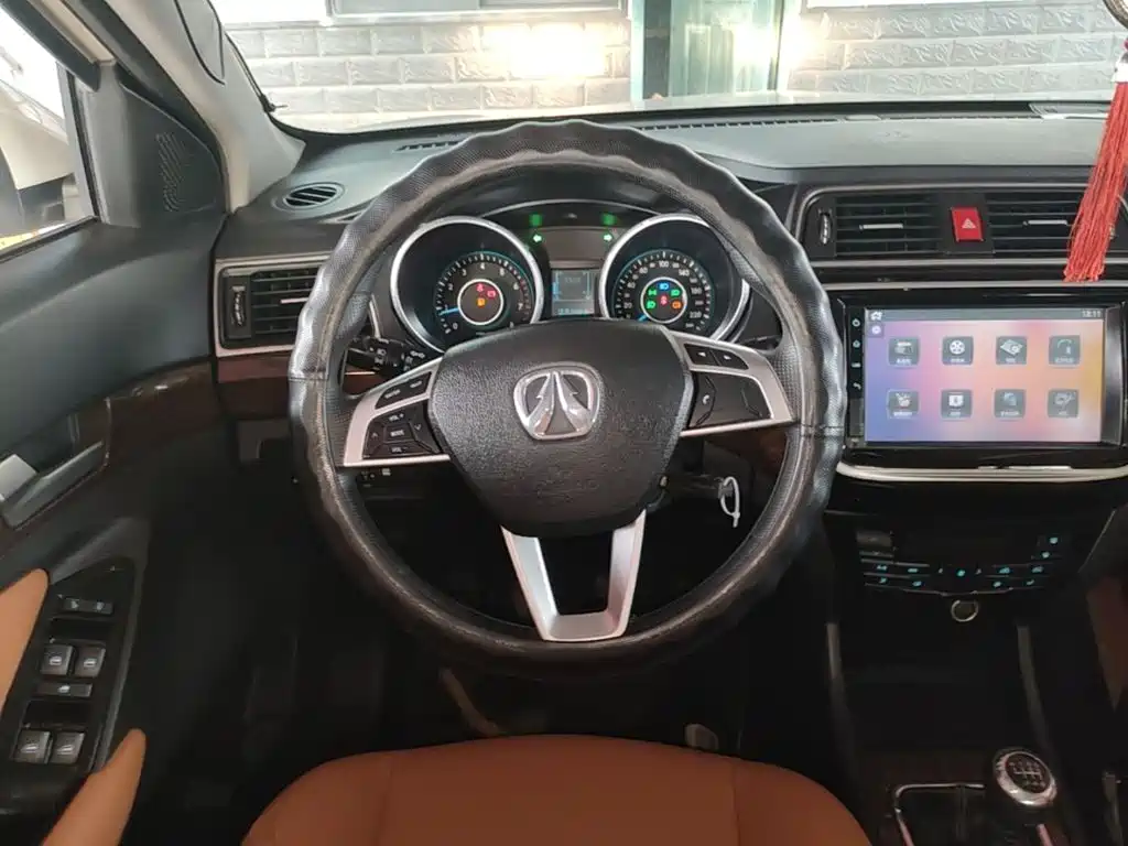 BAIC Weiwang S50 2017 2016 1.5T Manual Joy Elite