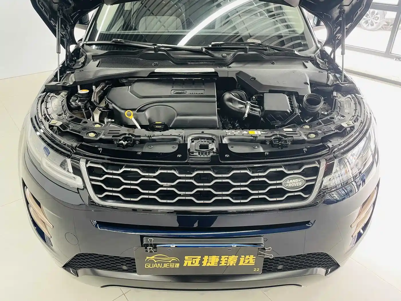 Land Rover Range Rover Evoque 2020 249PS R-DYNAMIC S Sport Edition фото 2