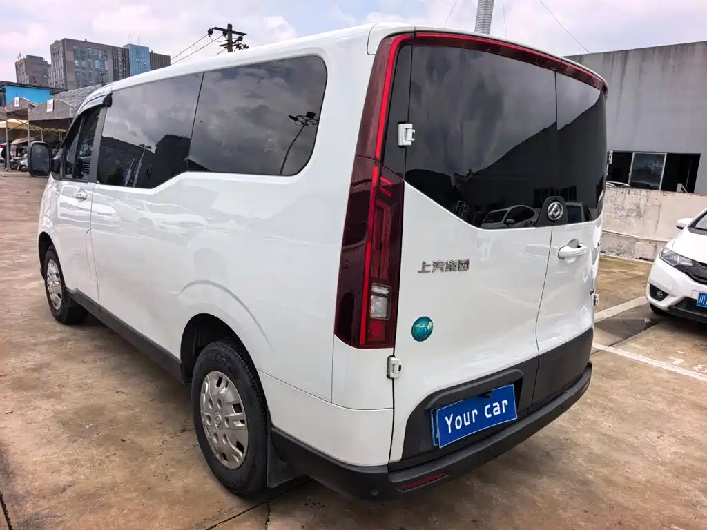 SAIC Maxus Xintu V70 2024 2023 Model 2.0T Elite Manual Short Wheelbase Low Roof 5/6 Seats (125Ps)